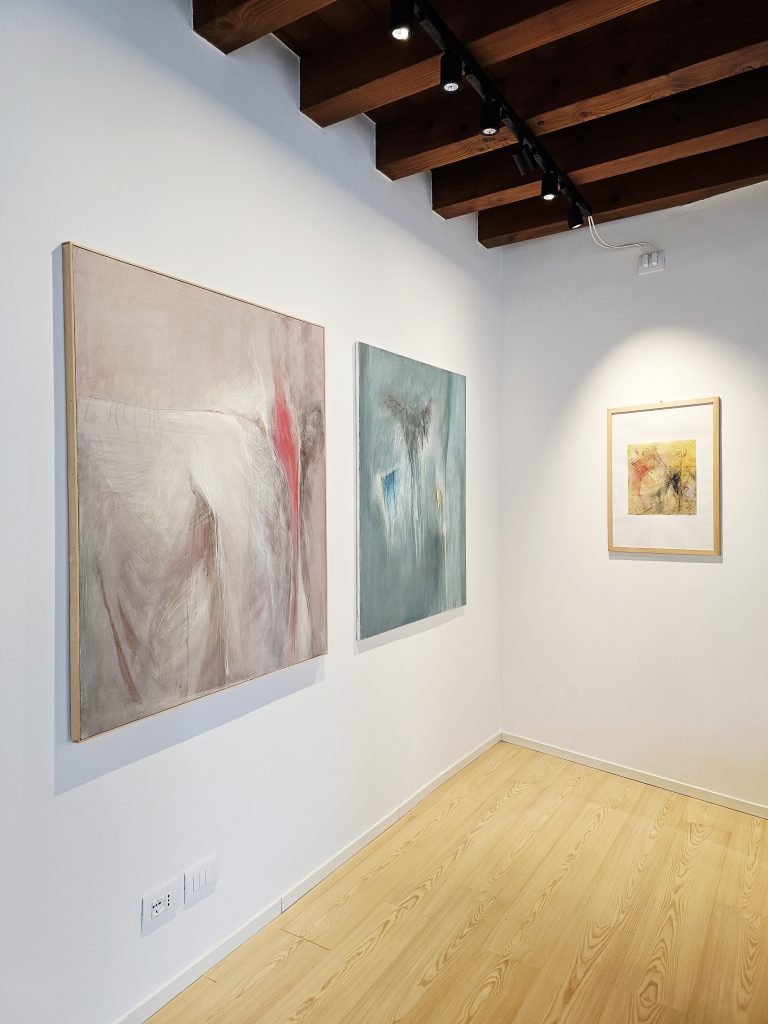 2026 MARIANGELA DE MARIA. Attese. OAGC OltreArte Galleria Contemporanea