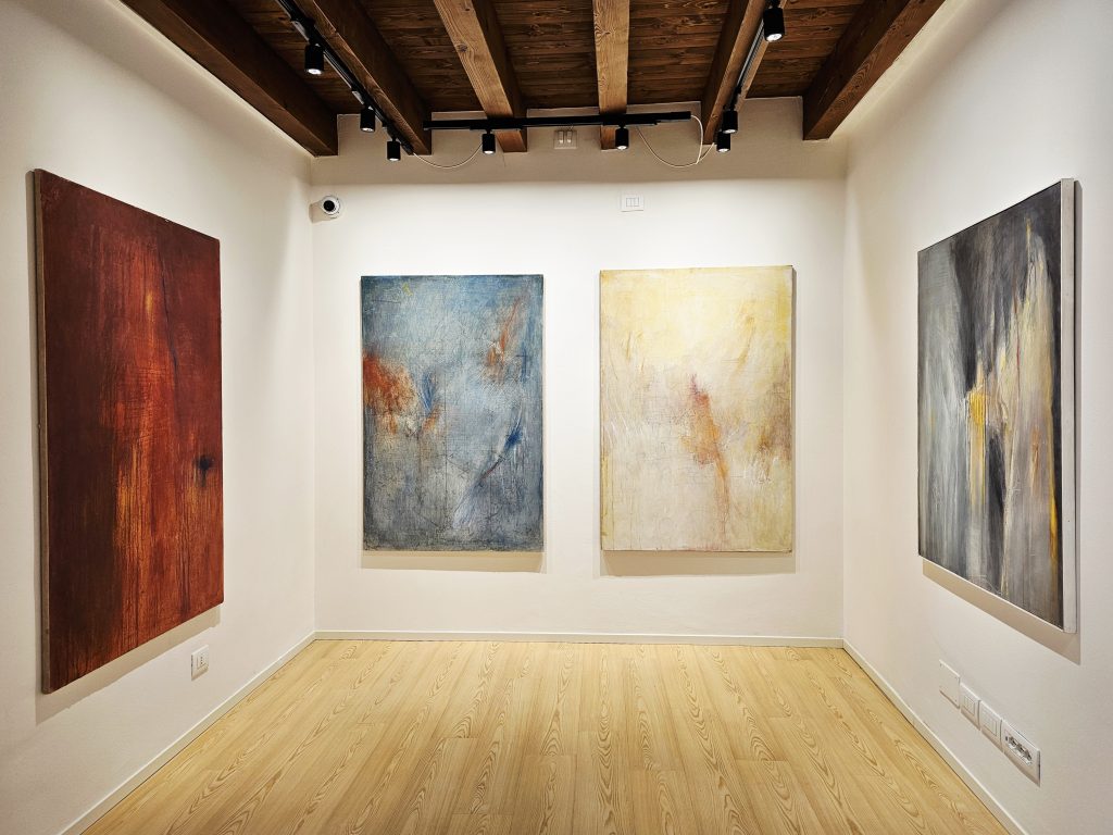 2026 MARIANGELA DE MARIA. Attese. OAGC OltreArte Galleria Contemporanea
